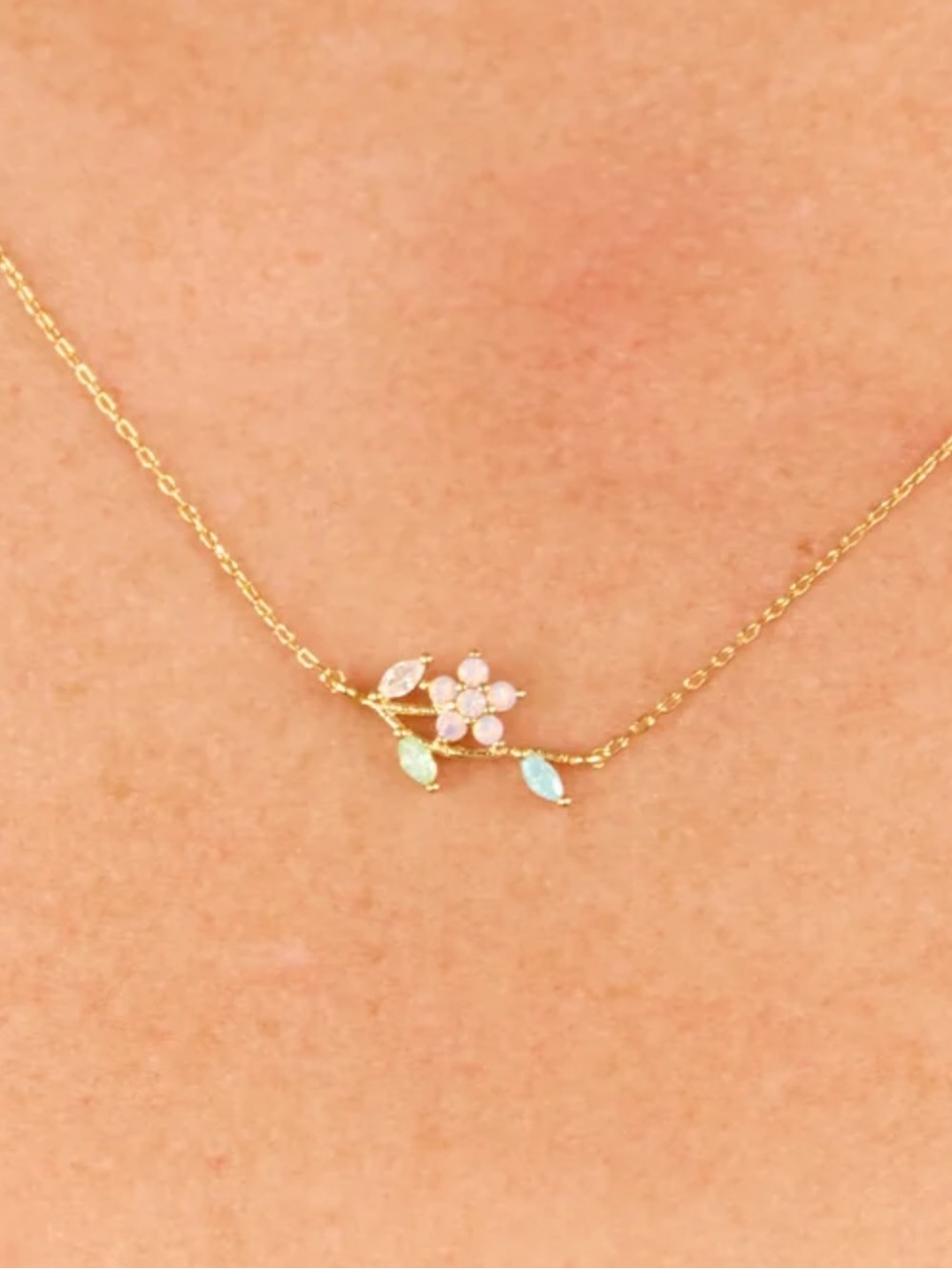 Dainty Floral Layering Necklace